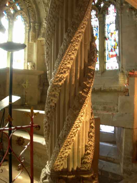rosslynchapelpillar2