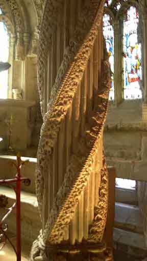 rosslynchapelpillar288